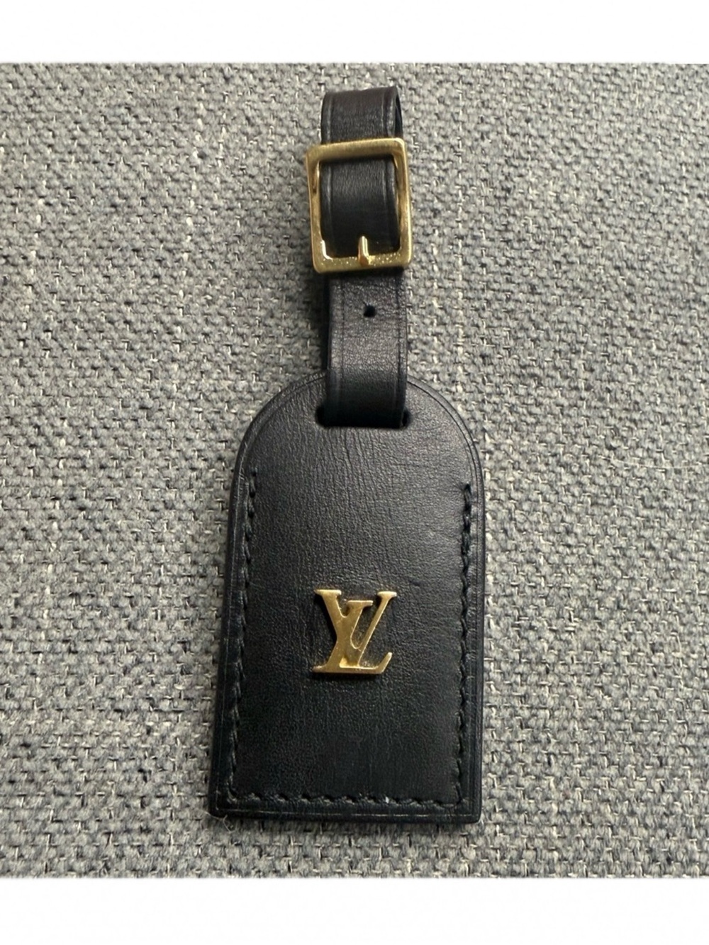 Louis Vuitton LV plate leather charm name tag